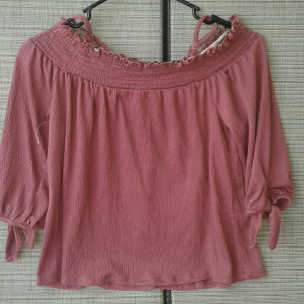 Almost Famous Top - Picture 3 of 3